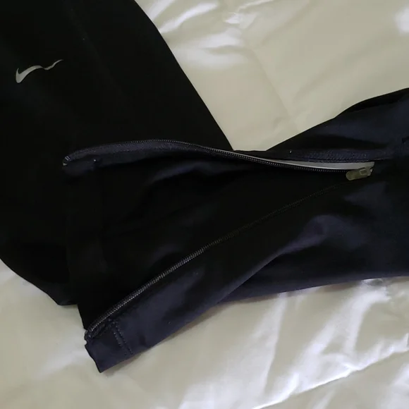 Damaged in flood Nike dry-fit‎ jeggings